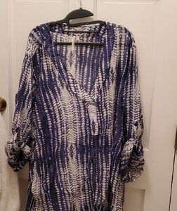 Grand & Greene Indigo and White Top